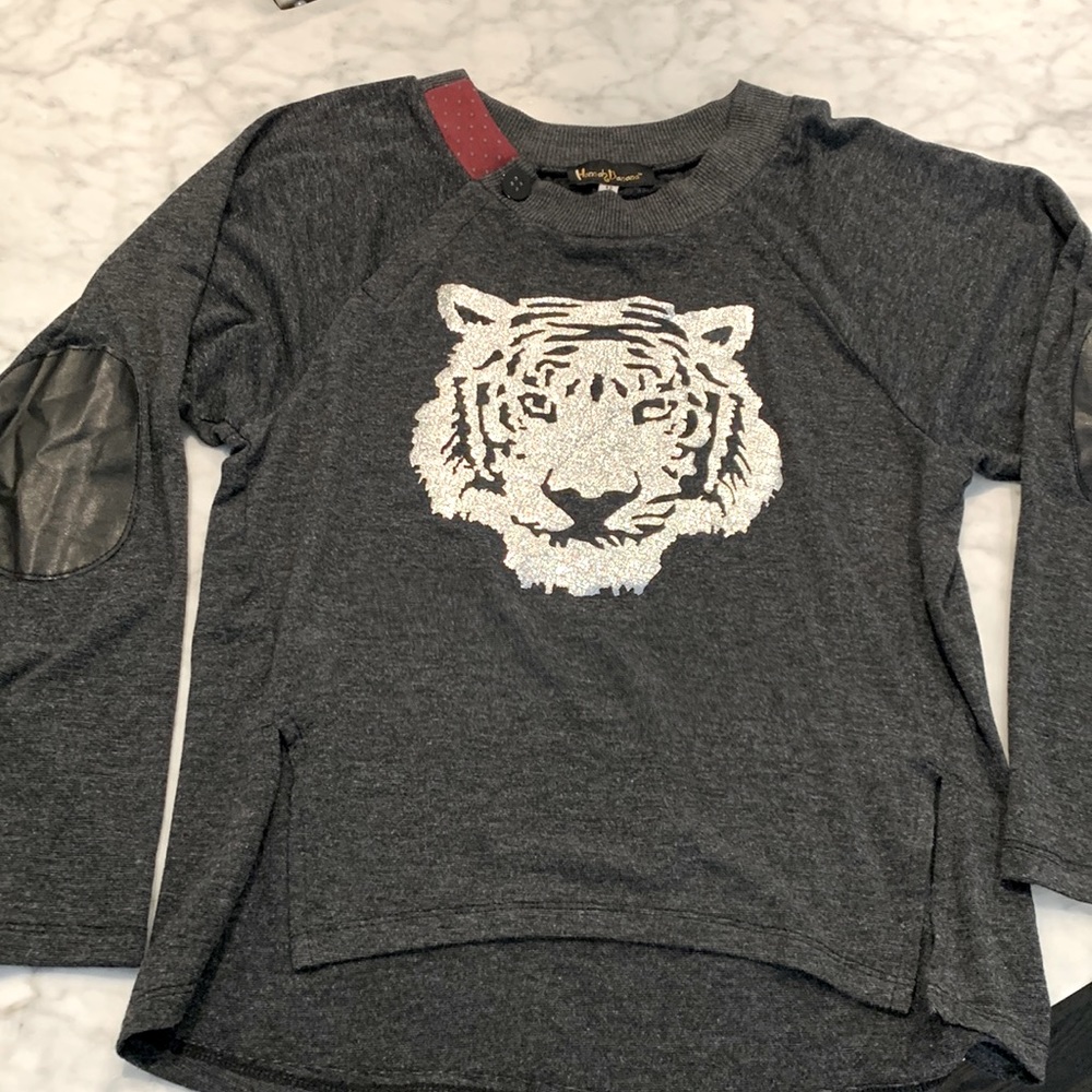 Hannah Banana long sleeve Girls top w/ silver Tiger